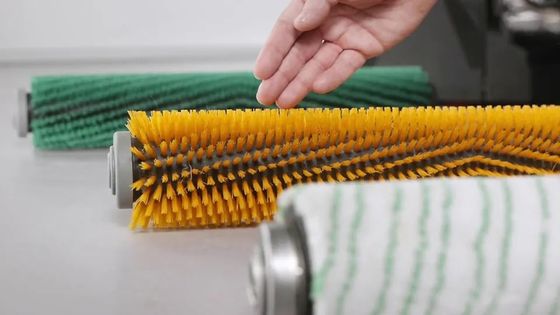 Κυλινδρική βιομηχανική βούρτσα κυλίνδρων από νάιλον για καθαρισμό μεταγωγικής ζώνης